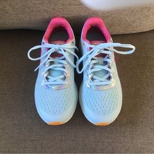 Under Armour trainers